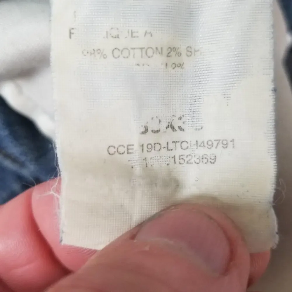Lee brand item